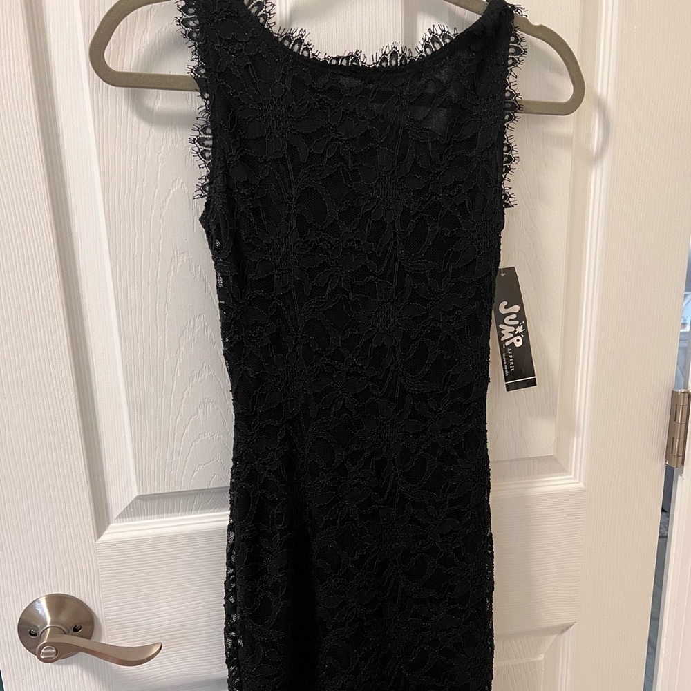Black lace dress - Picture 2 of 3